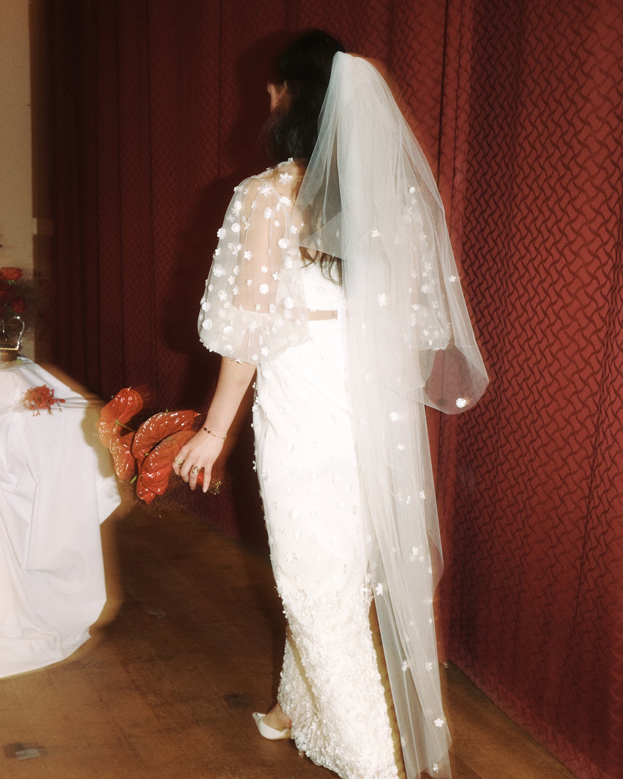 Daisy Layered Long Veil | Ivory